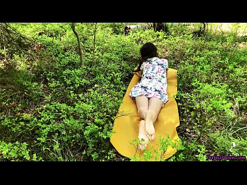 ❤️ Stranger on Tinder Masturbates My Pussy and Fucks Passionately in the woods (En främling på Tinder onanerar min fitta och knullar passionerat i skogen) ❤️ Kvalitets sex at us ❌️